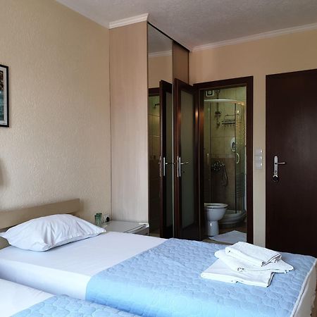 וירפזאר Hotel Pelikan מראה חיצוני תמונה