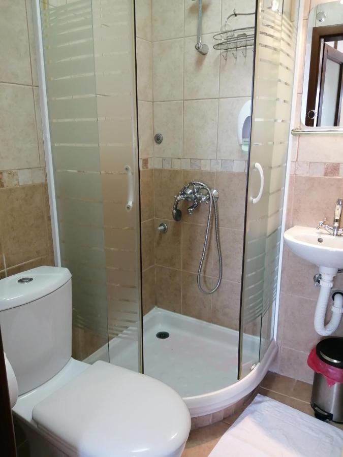 וירפזאר Hotel Pelikan מראה חיצוני תמונה