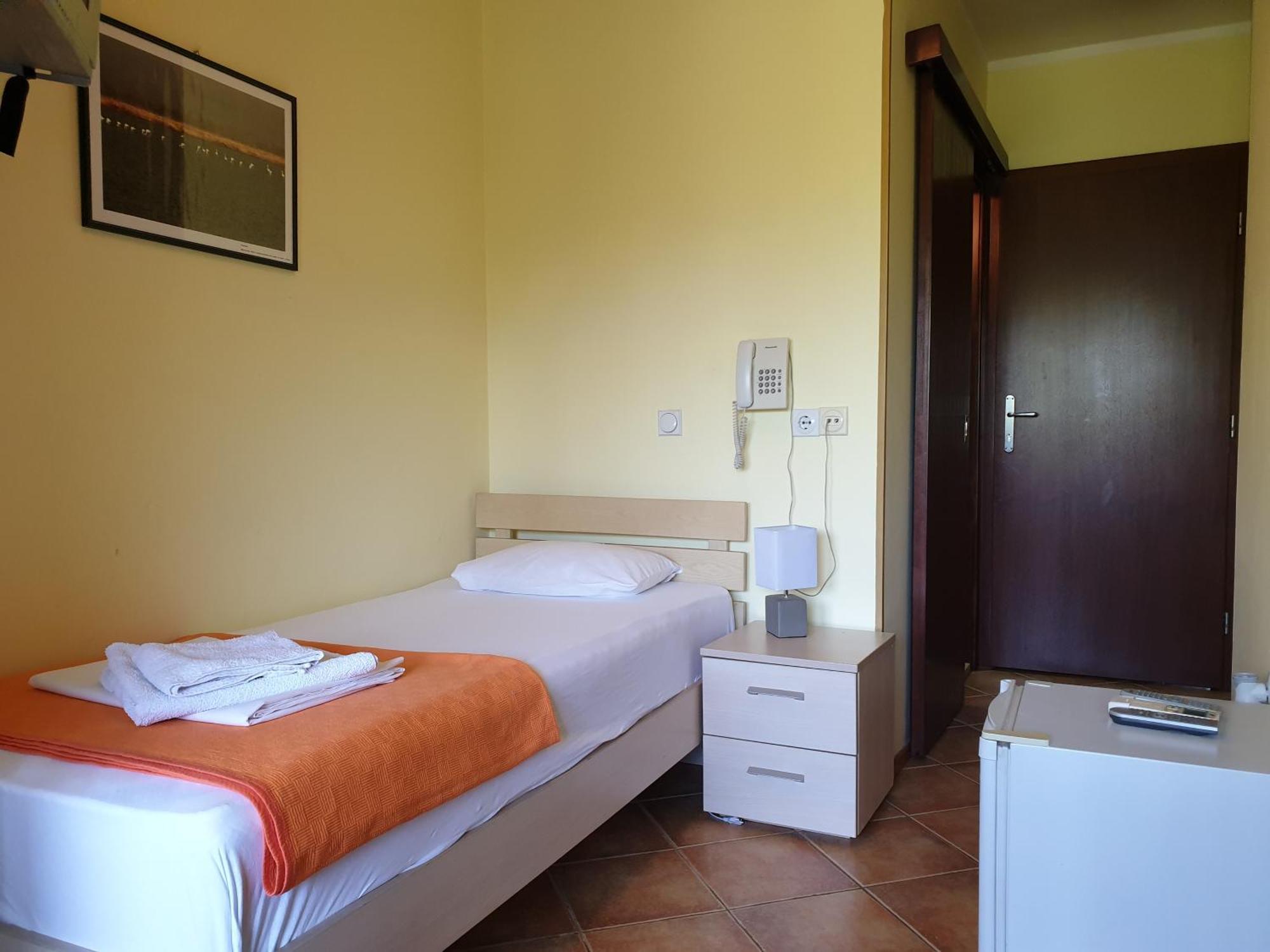 וירפזאר Hotel Pelikan מראה חיצוני תמונה