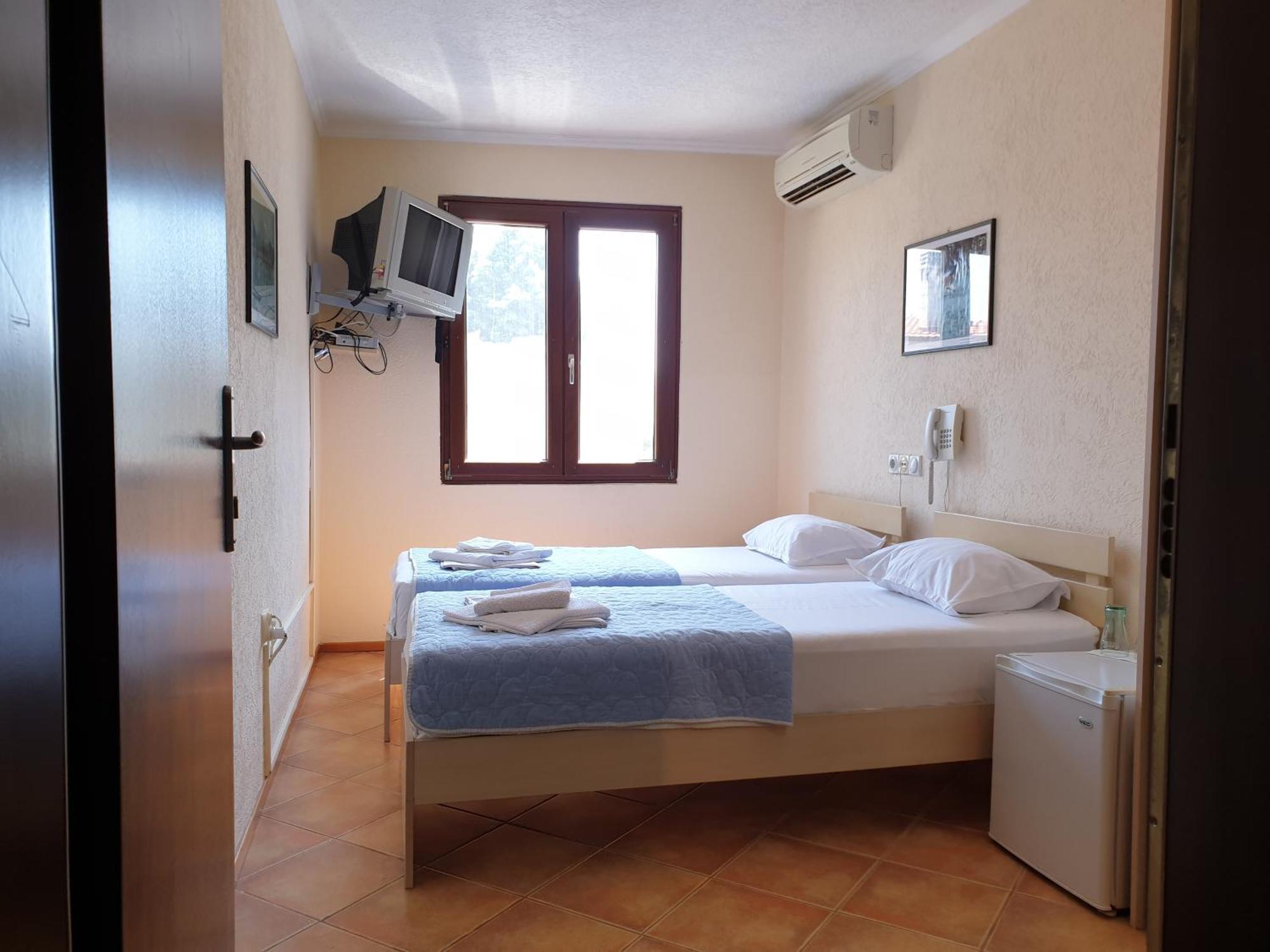 וירפזאר Hotel Pelikan מראה חיצוני תמונה