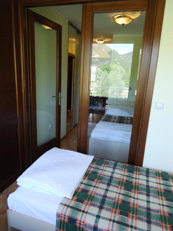 וירפזאר Hotel Pelikan מראה חיצוני תמונה