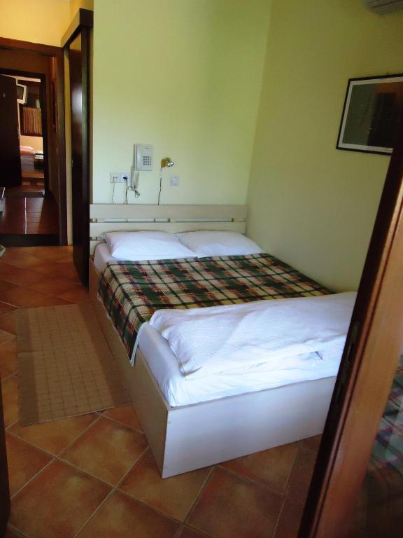 וירפזאר Hotel Pelikan מראה חיצוני תמונה