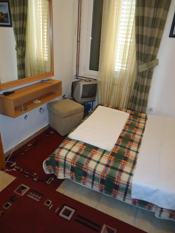 וירפזאר Hotel Pelikan חדר תמונה