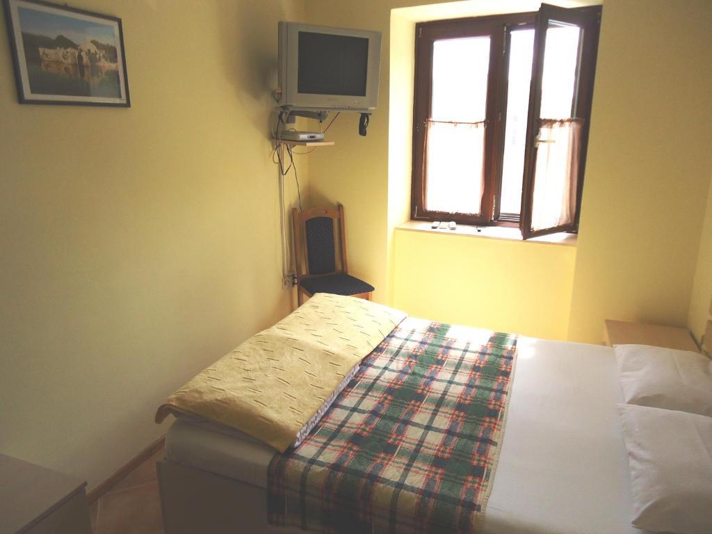 וירפזאר Hotel Pelikan חדר תמונה